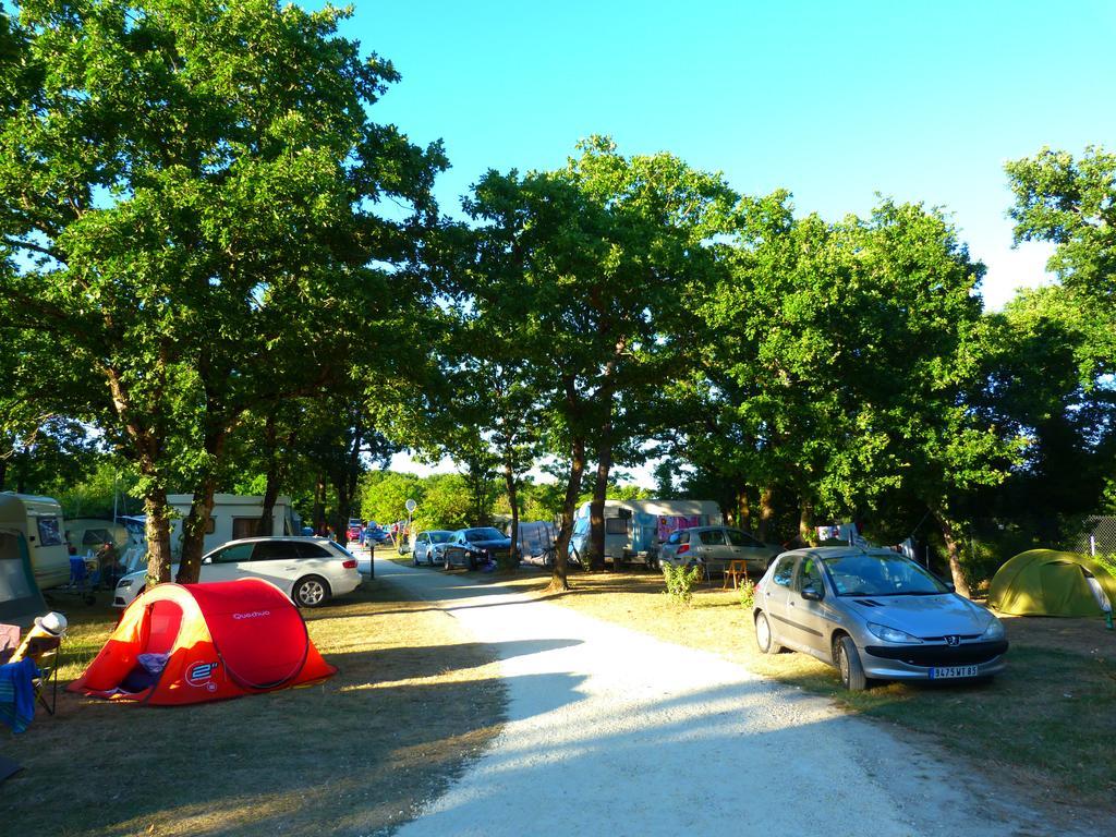 Camping La Maurie Foulerot エクステリア 写真